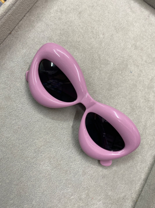 Retro Lip Sunglasses